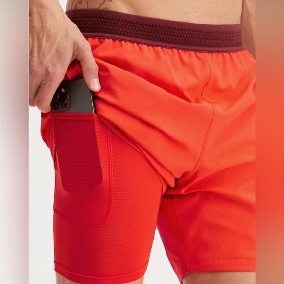 Fabletics Fundamental Shorts 7” - Picture 2 of 5